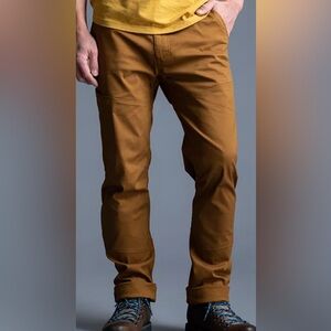Mountain Hardwear Brown Chinos Versatile
Lightweight yet durable stretch